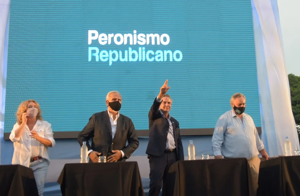 Miguel Ángel Pichetto, junto con Joaquín De la Torre y Claudia Rucci oficializaron el lanzamiento de "peronismo republicano", un nuevo espacio dentro de Juntos por el Cambio.