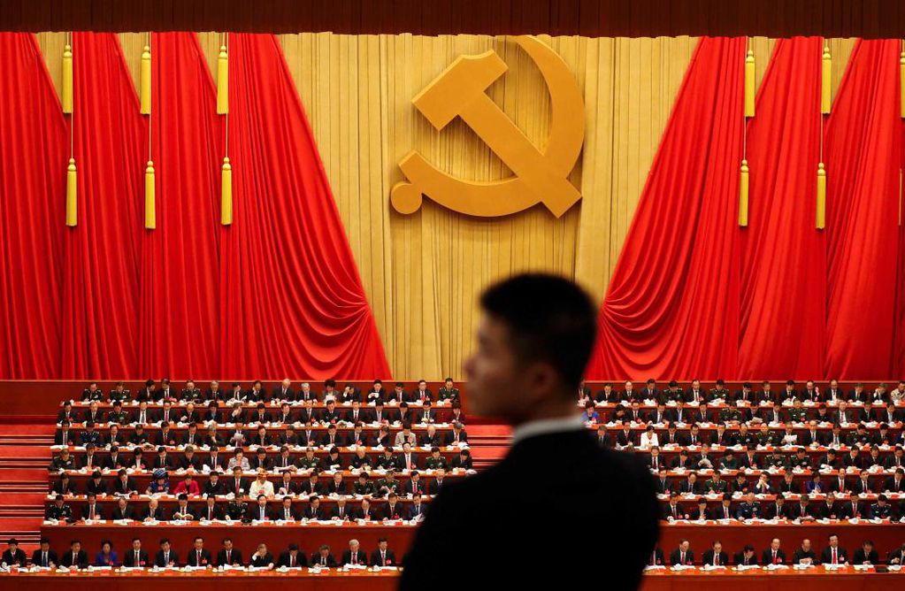 Cada cinco años. En el Gran Palacio del Pueblo de Beijing, unos 2.300 delegados del Congreso del Partido Comunista escucharon durante tres horas y media el discurso de Xi Jinping. (AP)