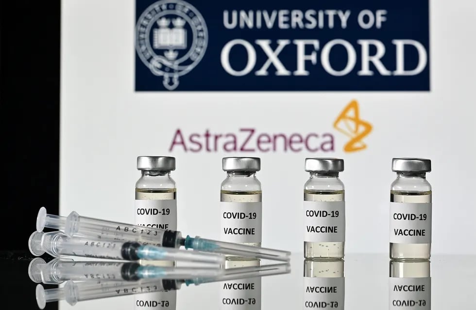 Es inminente la aprobación de Anmat a la vacuna de la Universidad de Oxford y el laboratorio AstraZeneca. / AFP
