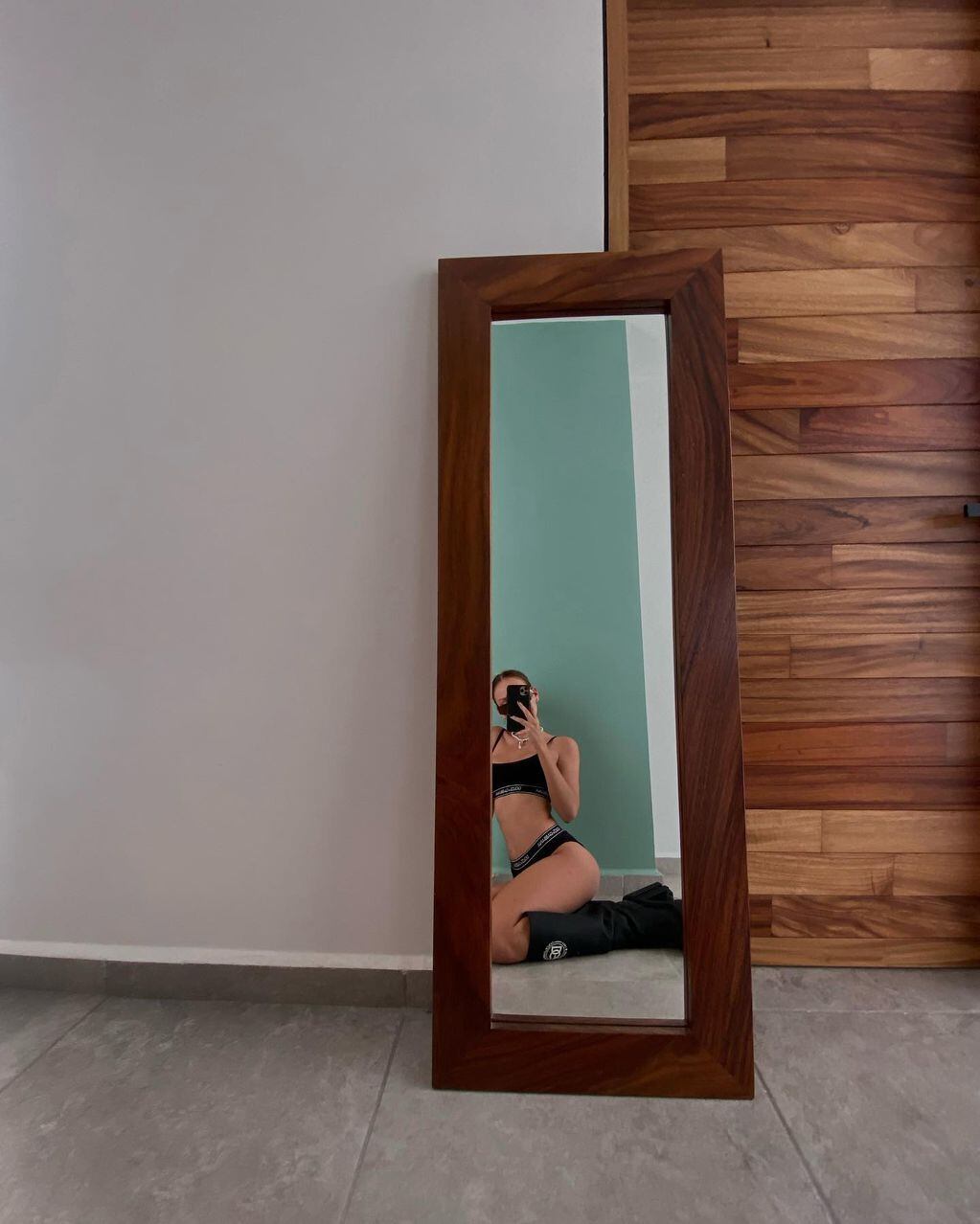 Ester Expósito enamoró a todos en Instagram con una foto frente al espejo