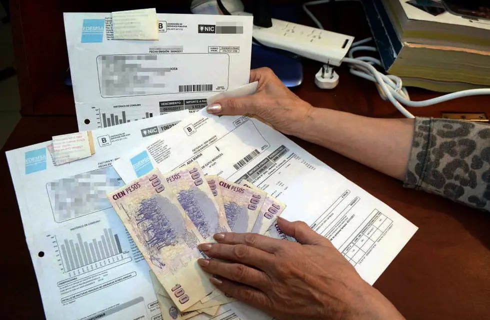 Los usuarios residenciales, pagarían entre $69 y $429 más por mes sobre el total facturado, solo teniendo en cuenta el componente provincial. Foto: José Gutiérrez/ Los Andes