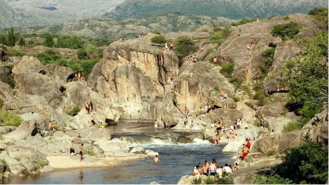 El río Mina Clavero, la opción cordobesa elegida por los jueces. (Foto: Prensa Agencia Córdoba Turismo).