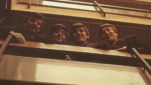 The Beatles, en la toma para "Please Please Me"