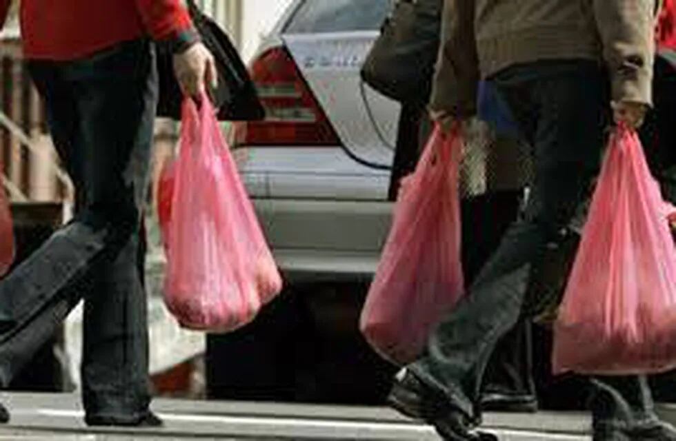 Acuerdo histórico en la UE para eliminar el uso de bolsas de plástico