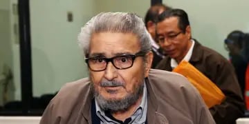 Muere en prisión Abimael Guzmán, ex guerrillero de Perú.