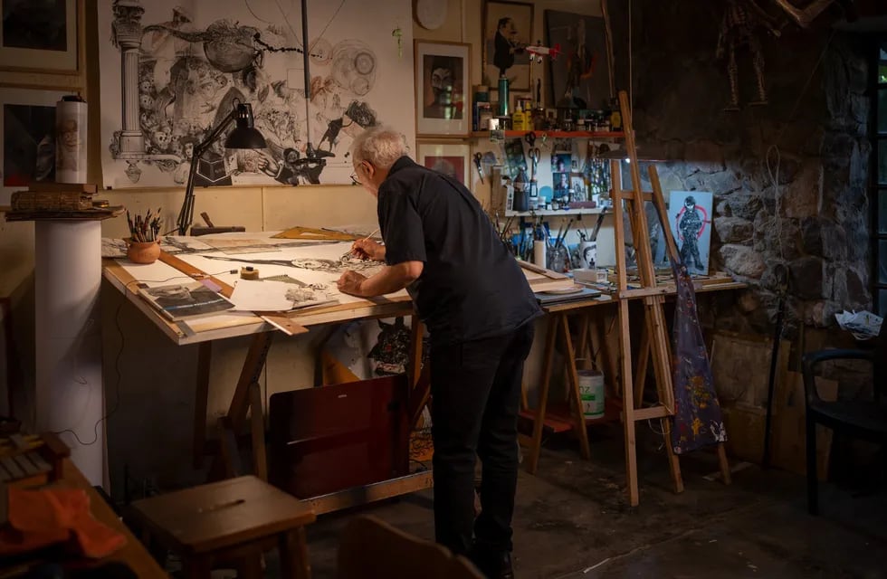 Luis Scafati en su estudio.