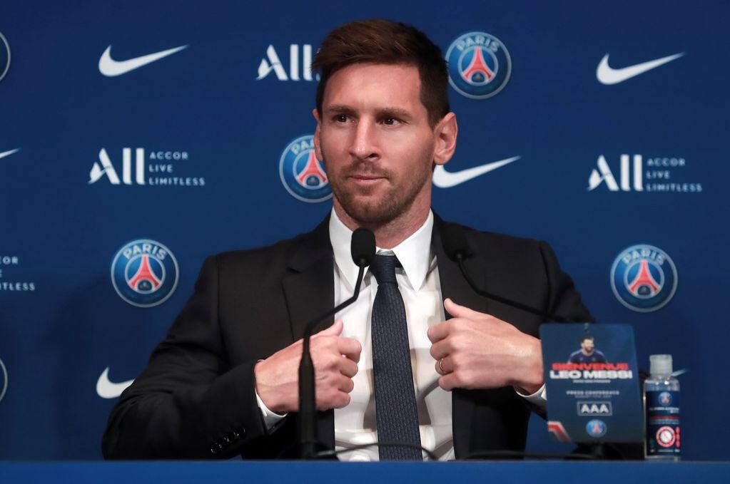La presentación oficial y formal de "Leo" Messi en el PSG. @SC_ESPN)
