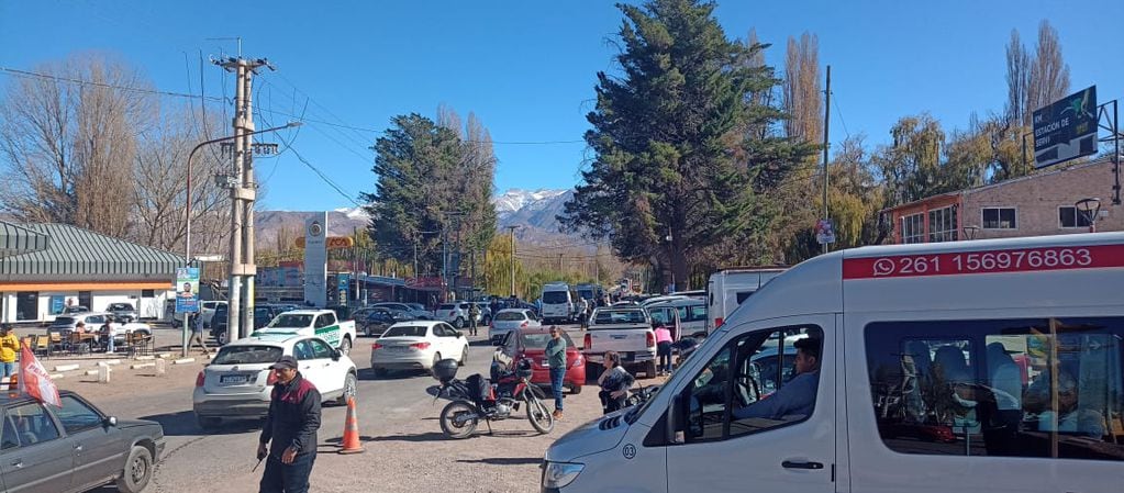 A medidados de mayo, se registró una gran concentración de turistas chilenos en la villa de Uspallata.