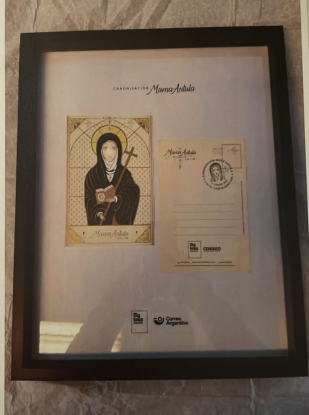 Cuadro con la postal conmemorativa de Mamá Antula que el Correo Argentino distribuyó en ocasión de su beatificación. Foto: X / @madorni