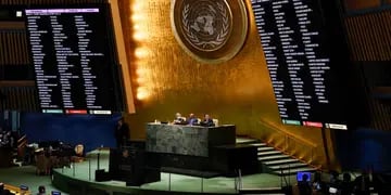 Los miembros de las Naciones Unidas votaron por mayoría a favor la resolución para que cese la invasión de Rusia a territorio ucraniano