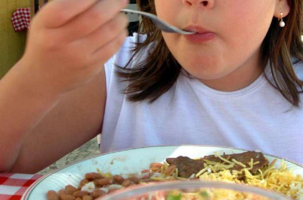 La obesidad puede afectar el rendimiento académico del niño
