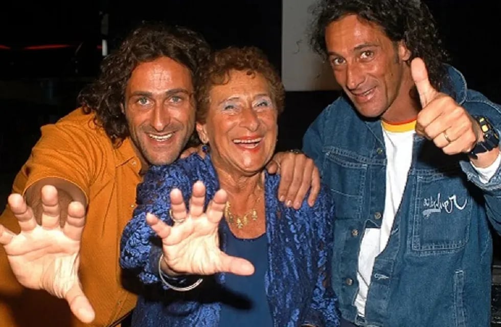 "Culini" y Eugenio Weinbaum conducen MDQ para todo el mundo. En la foto también está la recordada Herminia, su madre.