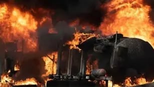 Impactante Video: Explosión de camión cisterna mientras era saqueado deja 40 Muertos y 83 Heridos