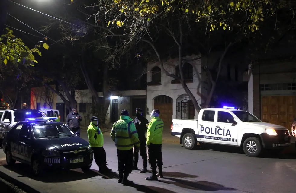 La Policia de Mendoza hizo varios controles para evitar reuniones masivas y clandestinas por el Día del Amigo. Foto: Gobierno de Mendoza