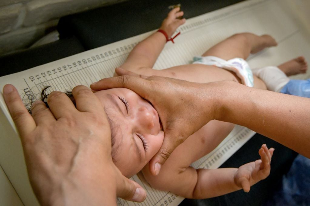 Hay medidas infantiles que duelen. Foto: Orlando Pelichotti / Los Andes