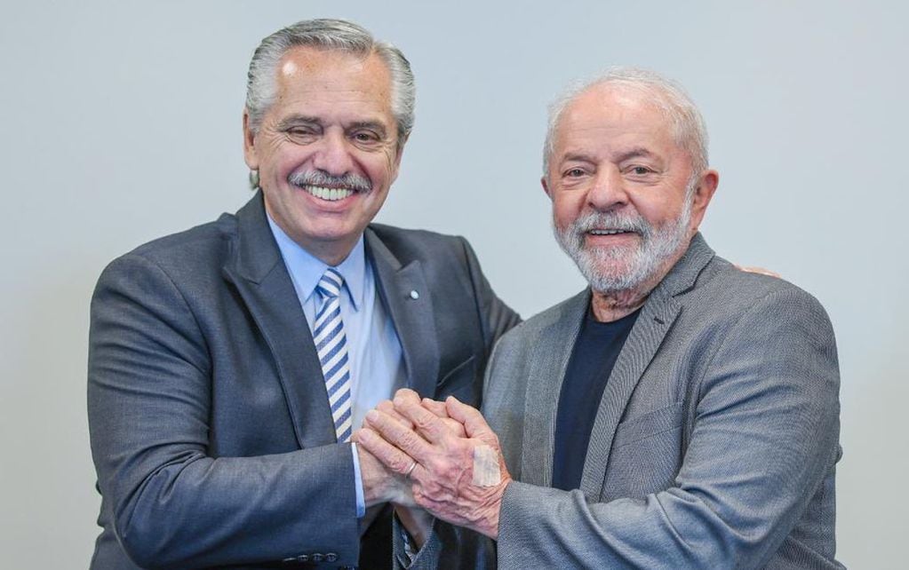 Alberto Fernández junto a Lula da Silva, ganador de las elecciones en Brasil - Foto: Twitter @LulaOficial
