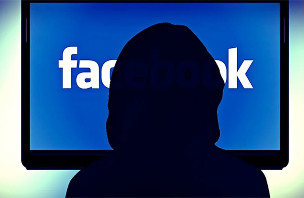 Tras el escándalo, Facebook hace que borrar los datos personales sea más fácil
