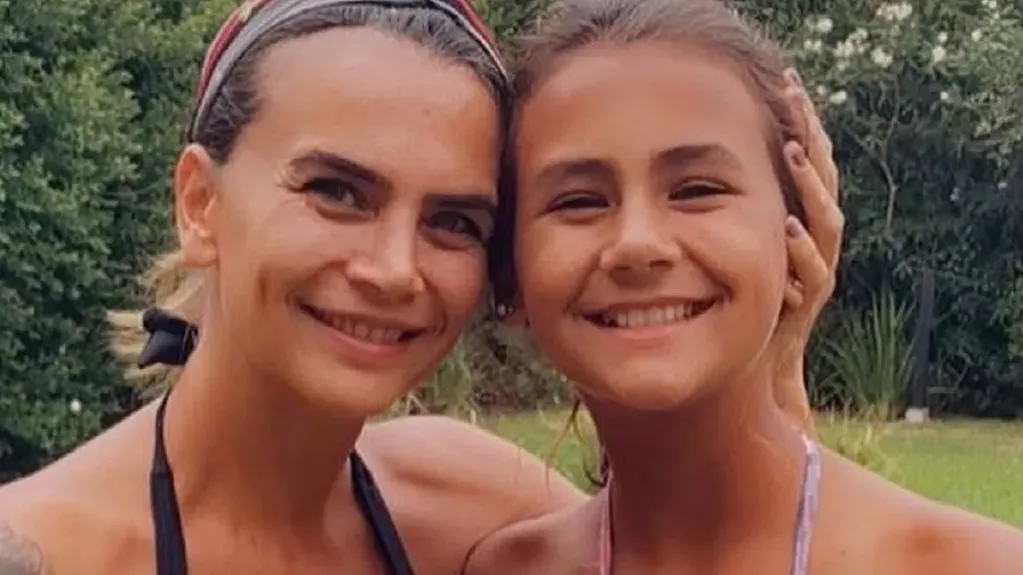 Amalia Granata con su hija de 14 años.