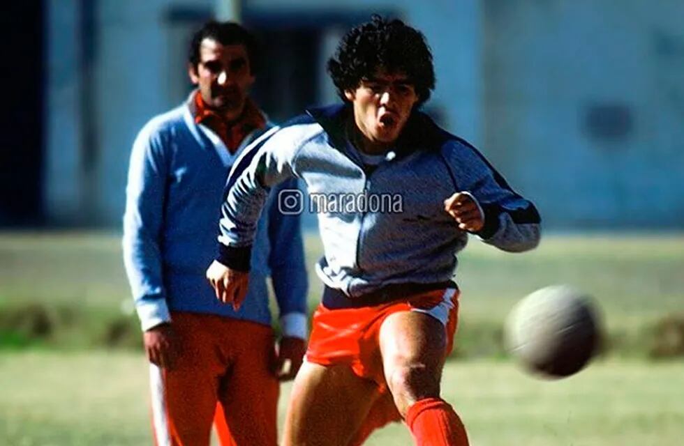 Hace 44 años, Maradona debutaba en la primera división de Argentino Juniors.