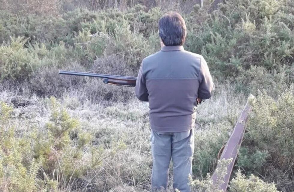 Autorizan la caza de algunas especies de conejos, jabalíes y otros animales en Mendoza