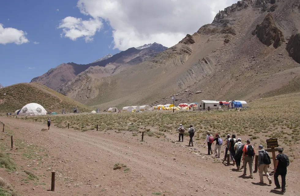 Comenzó la temporada en Aconcagua para hacer trekking. Por el momento continúan la prohibición para realizar ascensos y otras actividades de riesgo / Archivo Los Andes