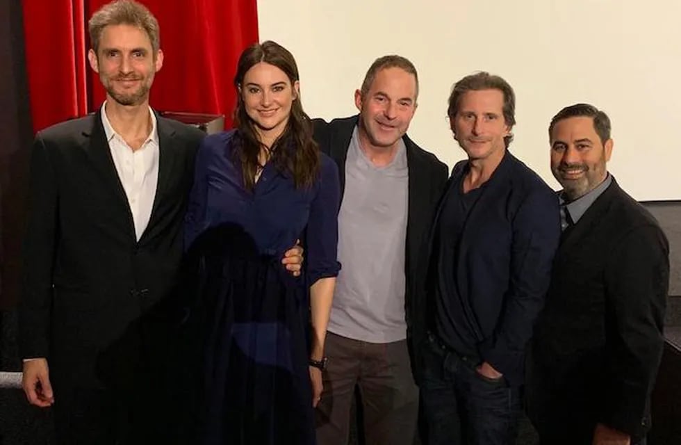 Damián Szifron junto al elenco de "Misanthrope", su primera película en inglés.