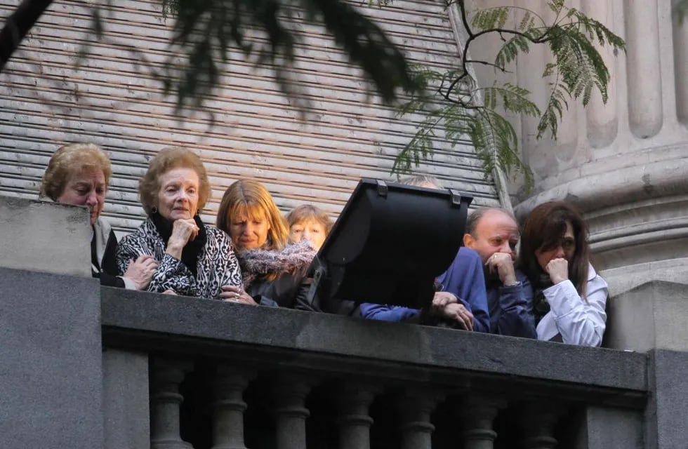 La madre de Cerati saludó a los fans y fue aplaudida durante varios minutos