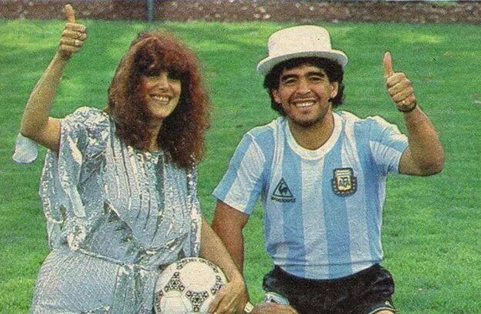 Los rumores de que hubo una relación entre Valeria Lynch y Maradona comenzaron por un pequeño detalle de su nueva serie.