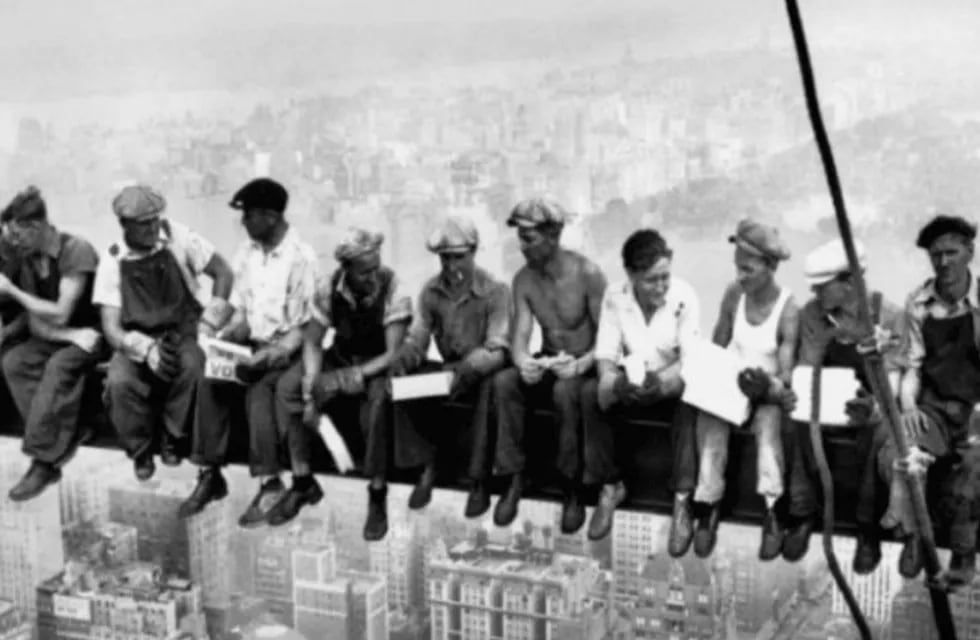 En la foto, la construcción del Empire State Building en Nueva York