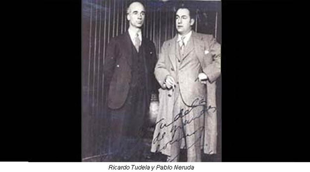 Ricardo Tudela en una antigua fotografía junto a Pablo Neruda. 