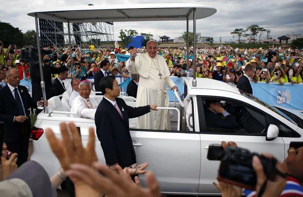 El Papa invitó a China y Vietnam a un “diálogo respetuoso”