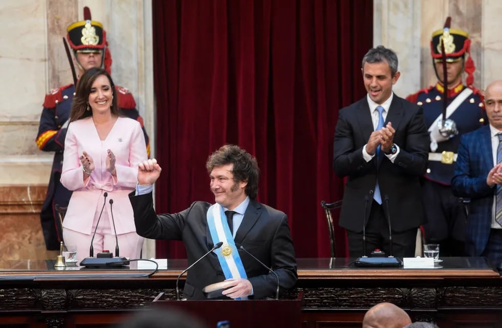 El presidente Javier Milei en la apertura de sesiones junto a Victoria Villarruel y Martín Menem (Foto: HCDN)