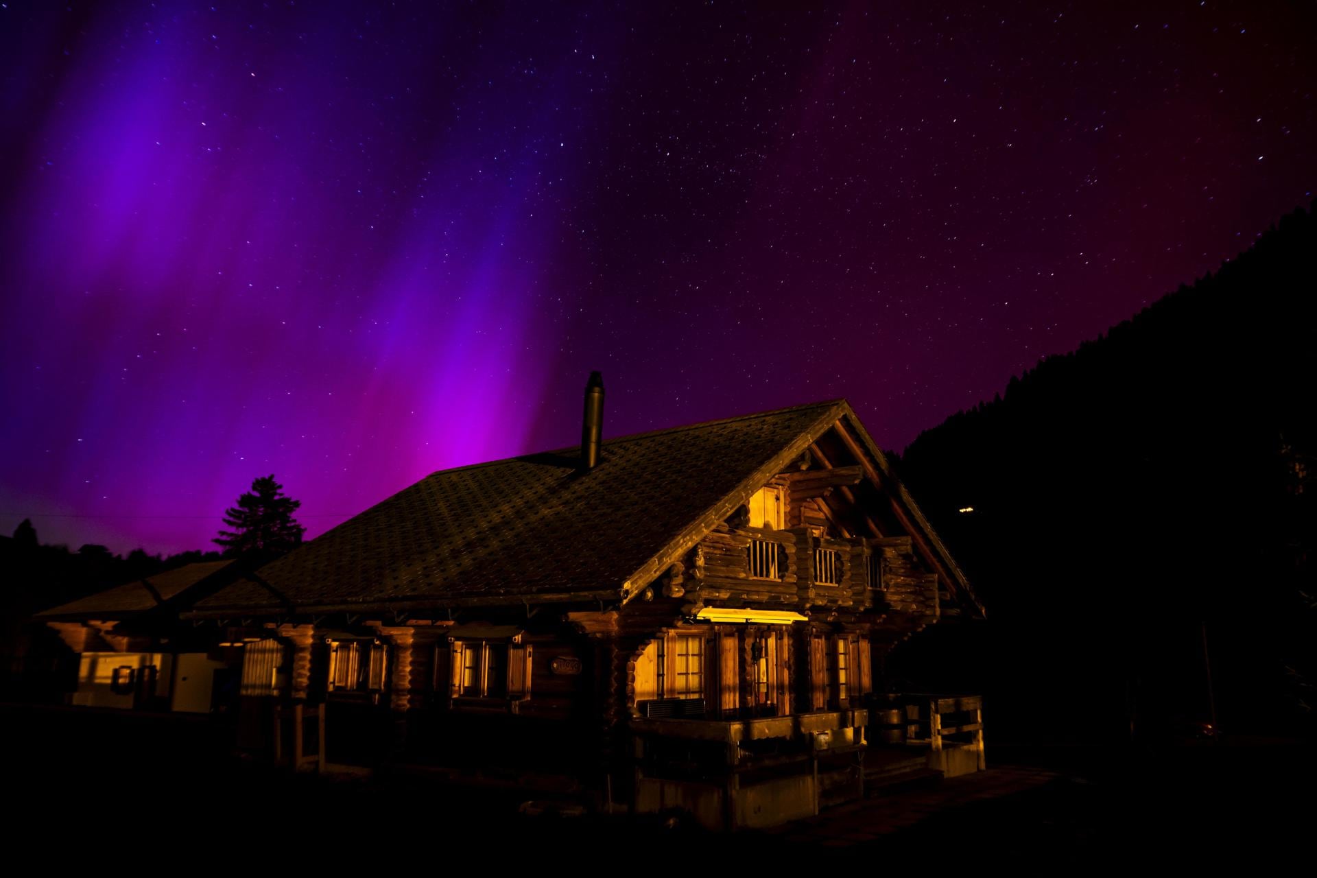Aurora Boreal en Suiza. Foto: AFP
