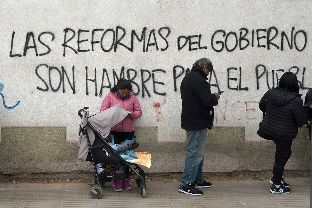 Crisis económica en Argentina. Foto: Orlando Pelichotti