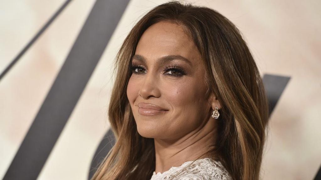 Jennifer Lopez reveló el secreto para eliminar arrugas de la frente