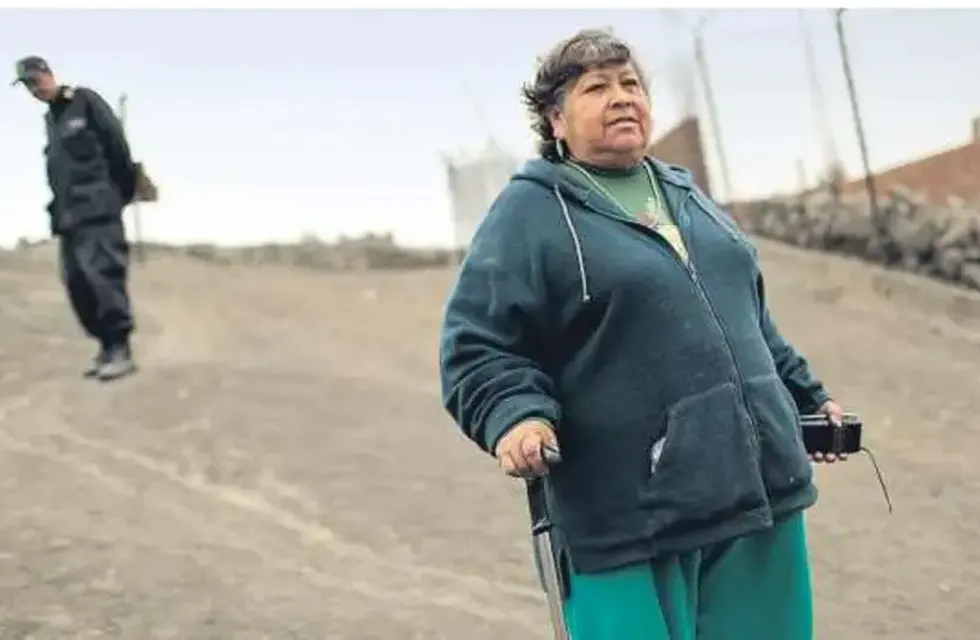 Juana Lazo vive dentro de la cárcel más grande Perú sin haber cometido ningún delito. Foto: Captura de pantalla