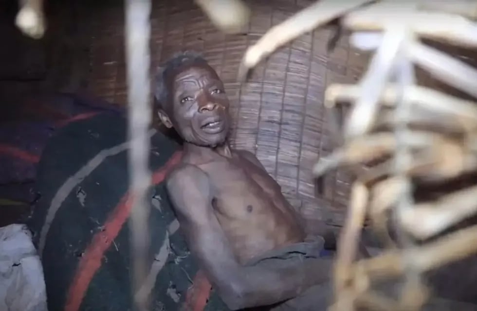 Callitxe Nzamwita tiene 71 años y desde hace 55 está aislado en su casa. Foto: Gentileza Afrimax