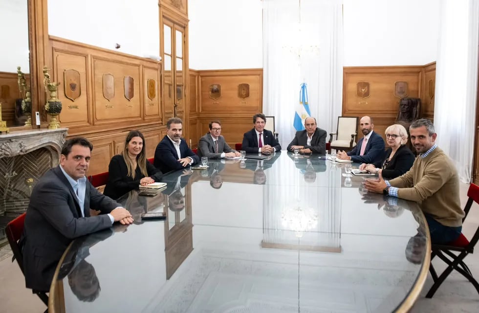 Nicolás Posse y Guillermo Francos recibieron a diputados del PRO por la Ley Bases (Foto: Ministerio del Interior)