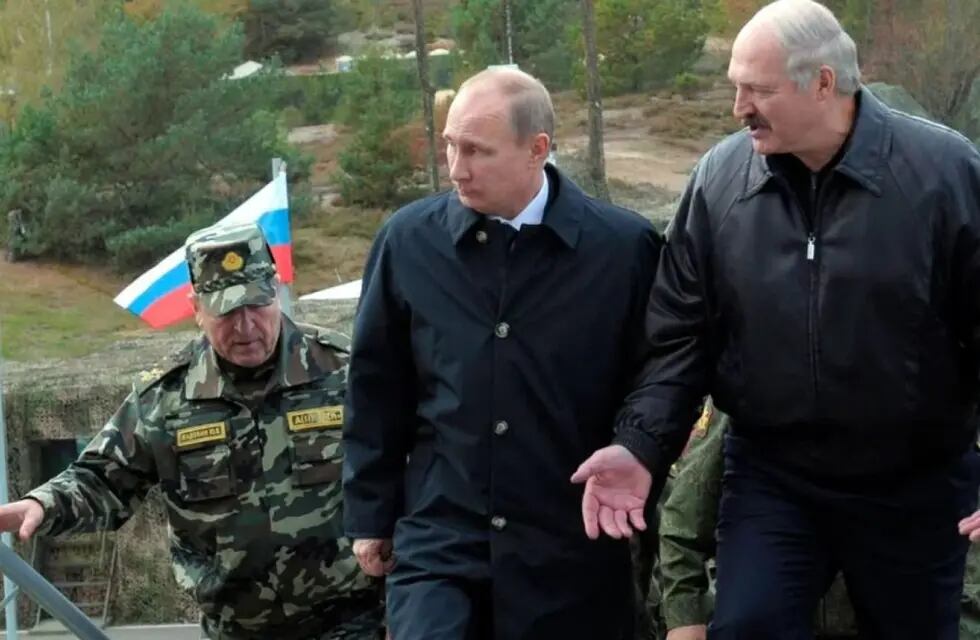 Vladimir Putin y Alexander Lukashenko, presidentes de Rusia y Bielorrusia respectivamente.