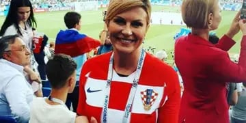 La presidenta croata, Kolinda Grabar-Kitarovic, acompañó al equipo desde la popular en la fase de grupos, y se pagó el vuelo hasta Rusia.