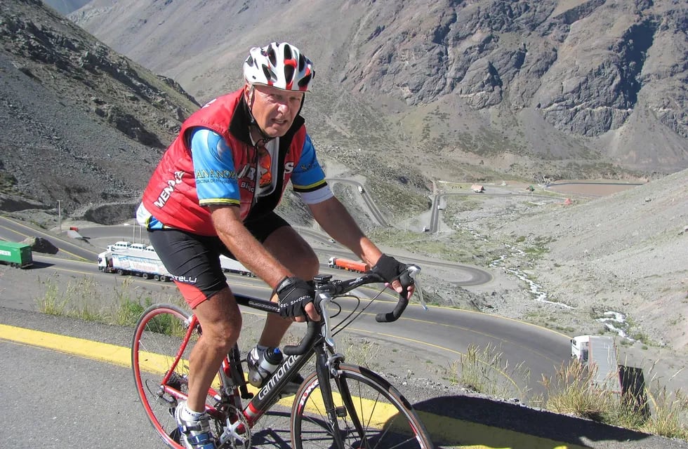 Dolor en el ciclismo mendocino: murió Sergio Ambrosi, creador de la Peña de Veteranos que tiene más de 50 años de vigencia.