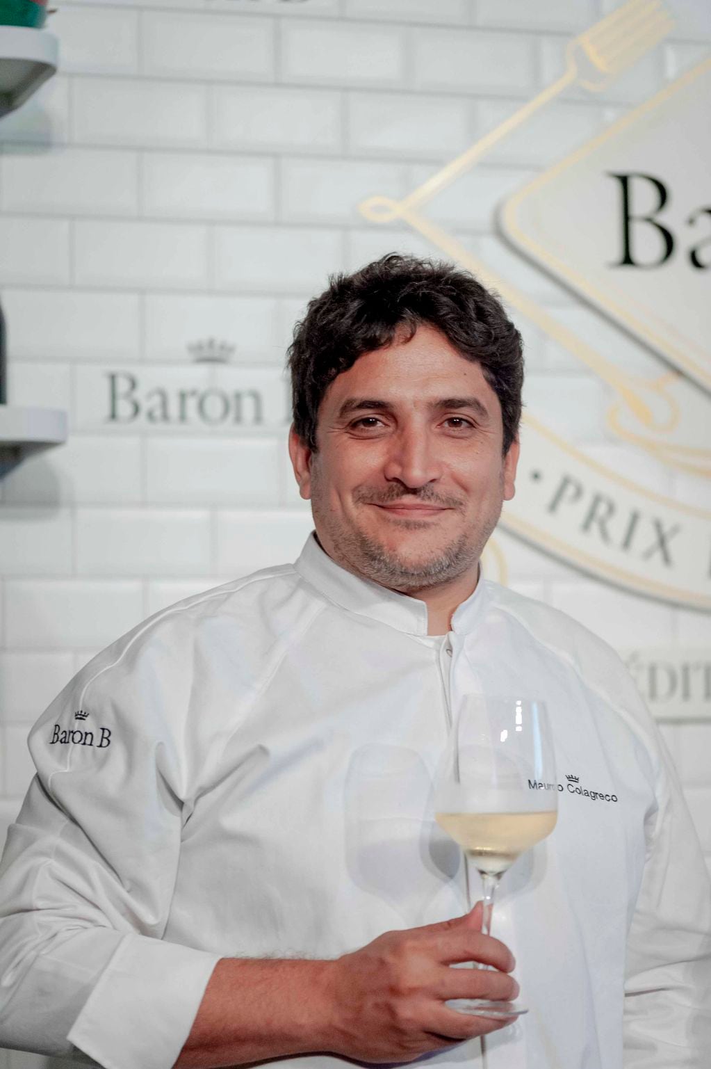 Colagreco es ganador de tres estrellas Michelin y dueño de las hamburgueserias Carne en Argentina.