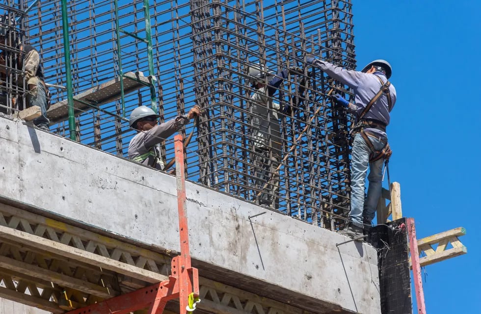 Empresarios creen que la ley de blaqueo de capitales ayudará al sector de la construcción. Ignacio Blanco / Los Andes
