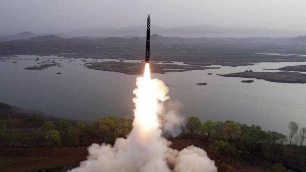 En diciembre del 2023, Corea del Norte lanzó un misil balístico de largo alcance, con capacidad para impactar en todo Estados Unidos. Foto: Gentileza.