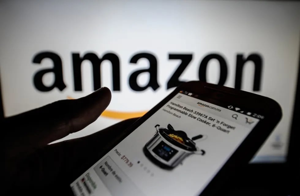 Amazon aumentará los salarios y contratará a cien mil empleados a causa del coronavirus