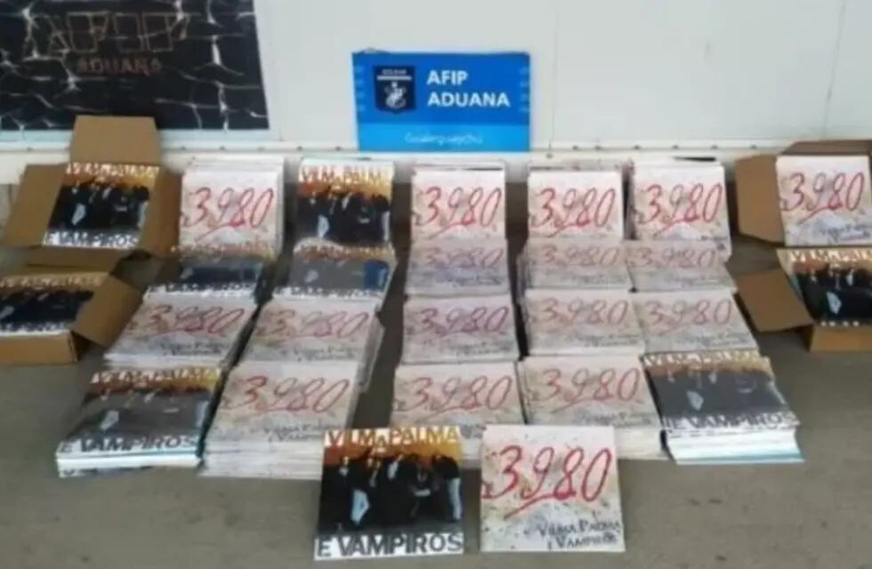 Cerca de 500 discos de Vilma Palma fueron incautados por la Aduana. Gentileza: Clarín.