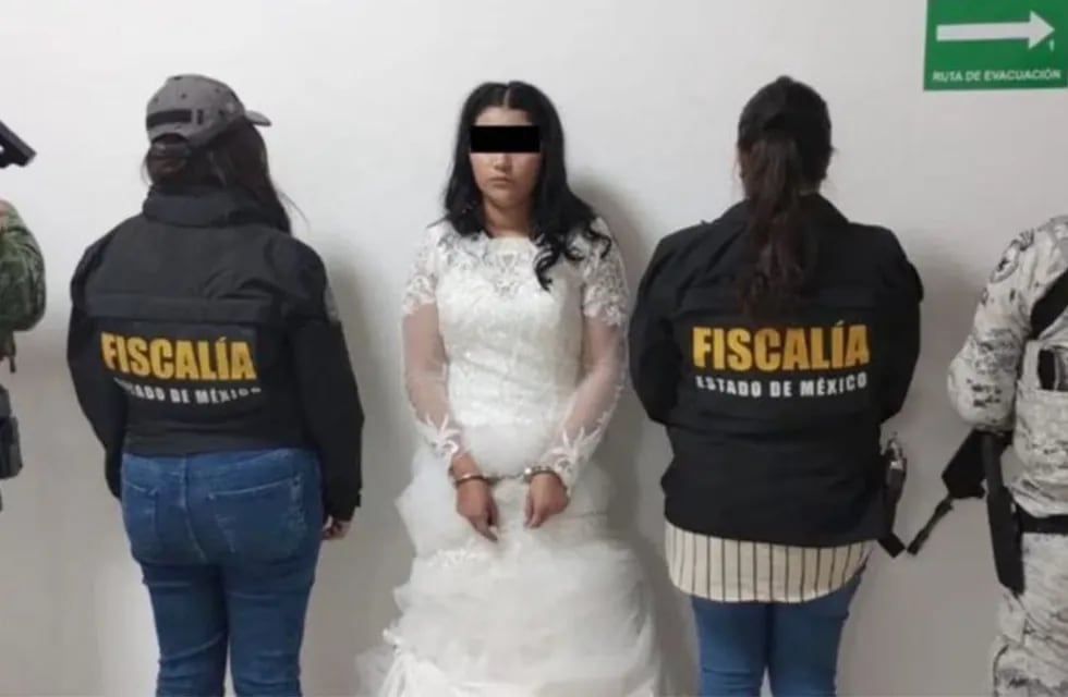 La novia fue arrestada con su vestido de novia