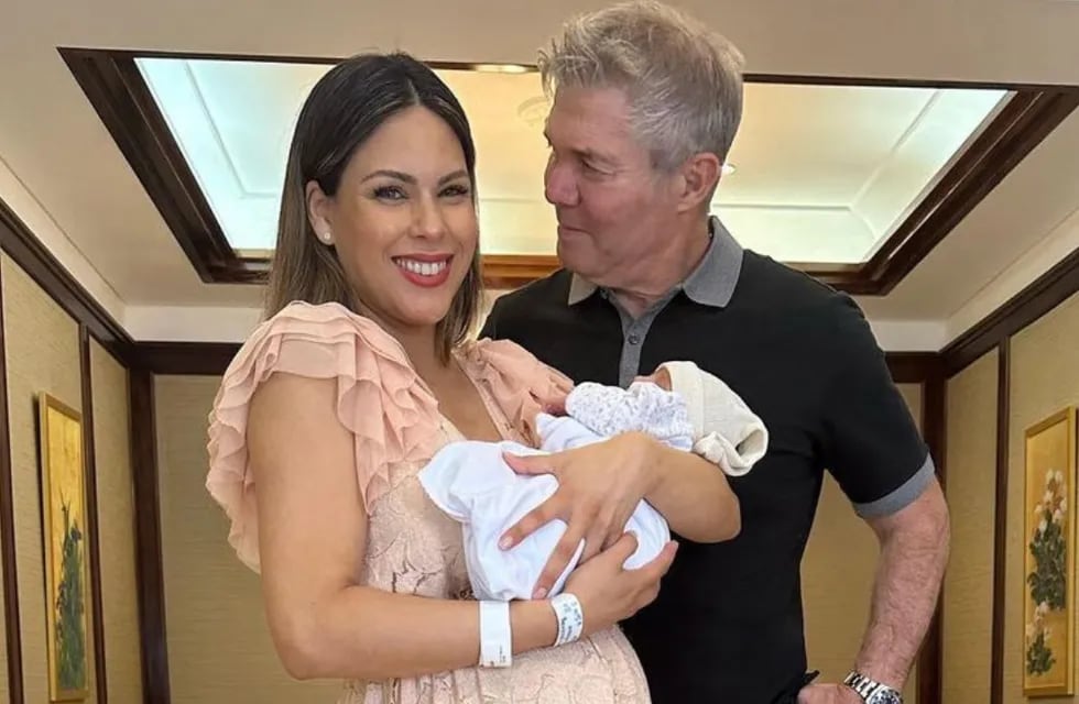 Barby Franco y Fernando Burlando con su bebé / Instagram