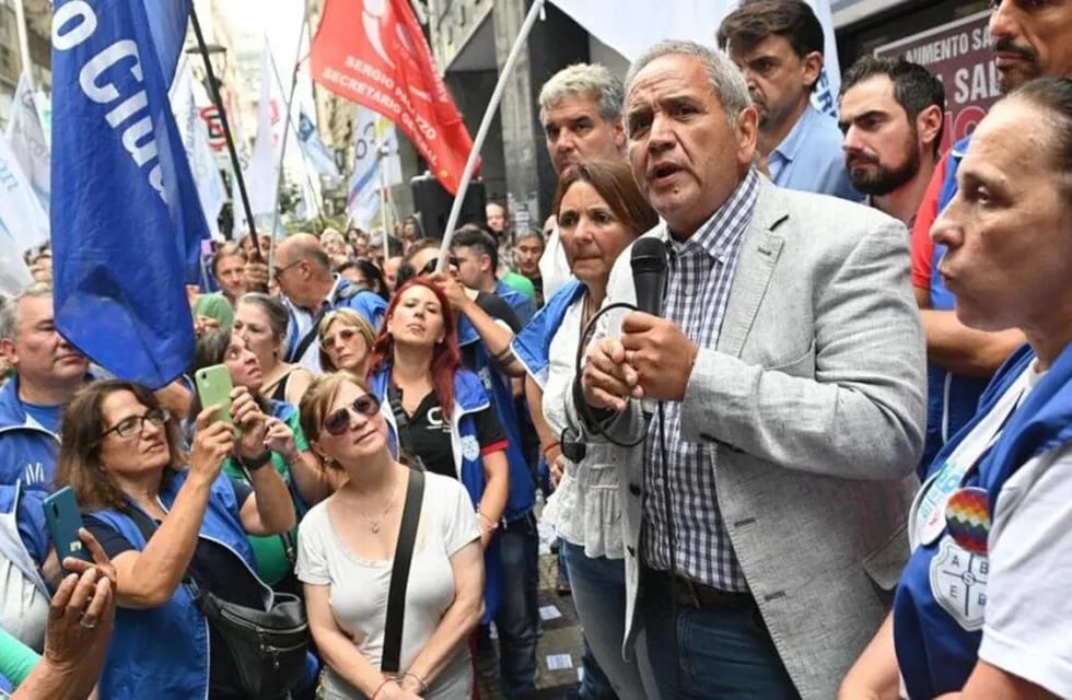 El sindicato que lidera Sergio Palazzo logró un 66% de aumento. Foto: Gentileza