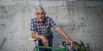 El reconocido ciclista juninense será protagonista de un recorrido visual a cargo del fotógrafo Santiago Pizarro. 